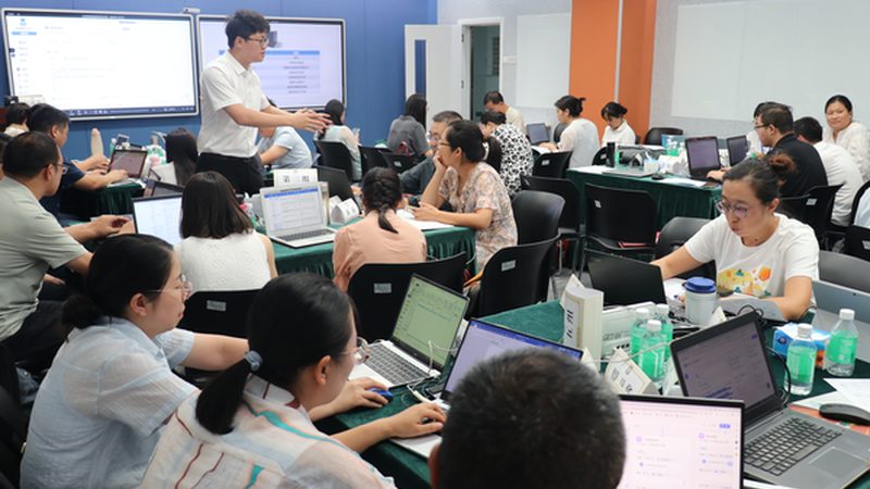 在评判教学质量时，考生应警惕以下误导性表述：
