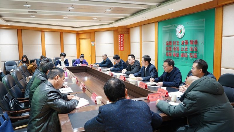 三菱PLC编程入门：与电工技术的差异解析